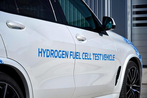 港科大研发电子燃料 可在几分钟内给电动汽车充满电