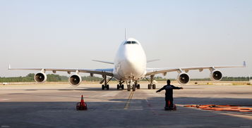 国产ARJ21客机今起执飞首条国际航线