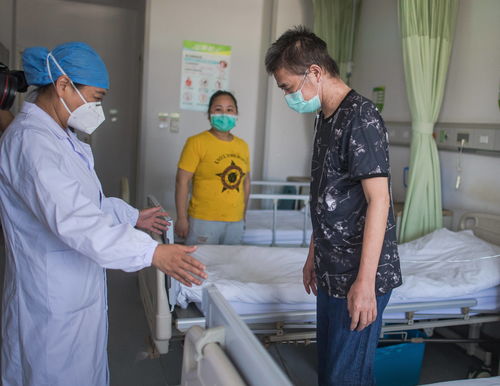 上海21岁新冠肺炎患者痊愈出院
