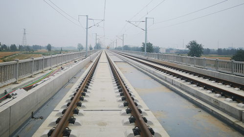 新疆和若铁路全线首个车站洛浦站 线下主体工程完工