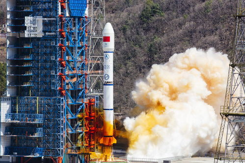 在轨飞行2天后 中国可重复使用试验航天器成功着陆
